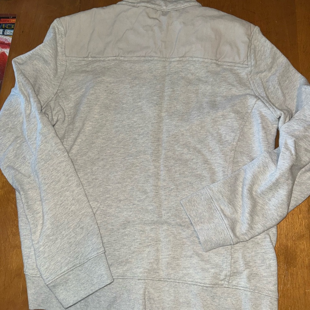 Vineyard Vines half zip - Picture 3 of 3